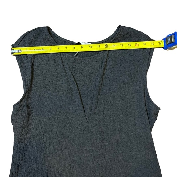 Calvin Klein Sleeveless Top NWT - Picture 4 of 6